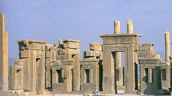 The ruins of persepolis: The ruins of persepolis on Splendors of the Past: Lost Cities of the Ancient World