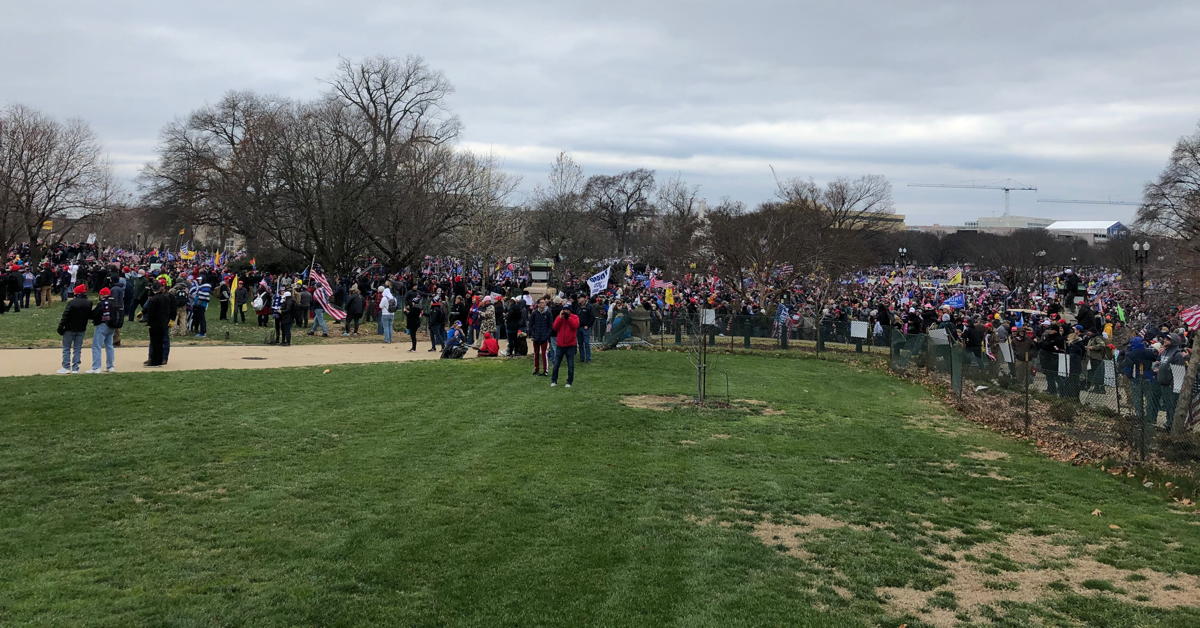 Trump marchers at Capitol: At the Capitol grounds, people are mostly talking about the cold (or heat, depending on whether they were from Florida or Iowa).; Congress; Washington, DC; Trump rally