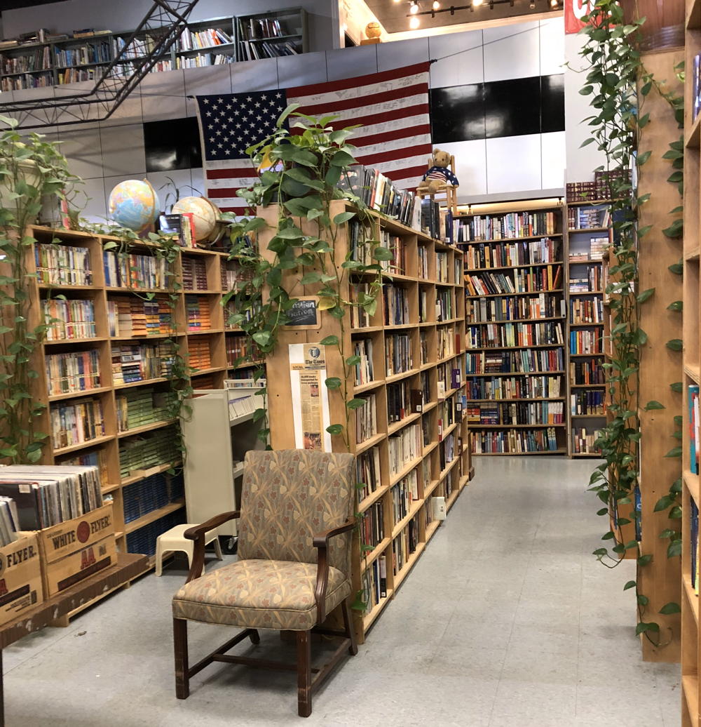 Thrifty Peanut shelves: Shelves of the Thrifty Peanut bookstore in Shreveport, Louisiana.; books; bookstores; Shreveport